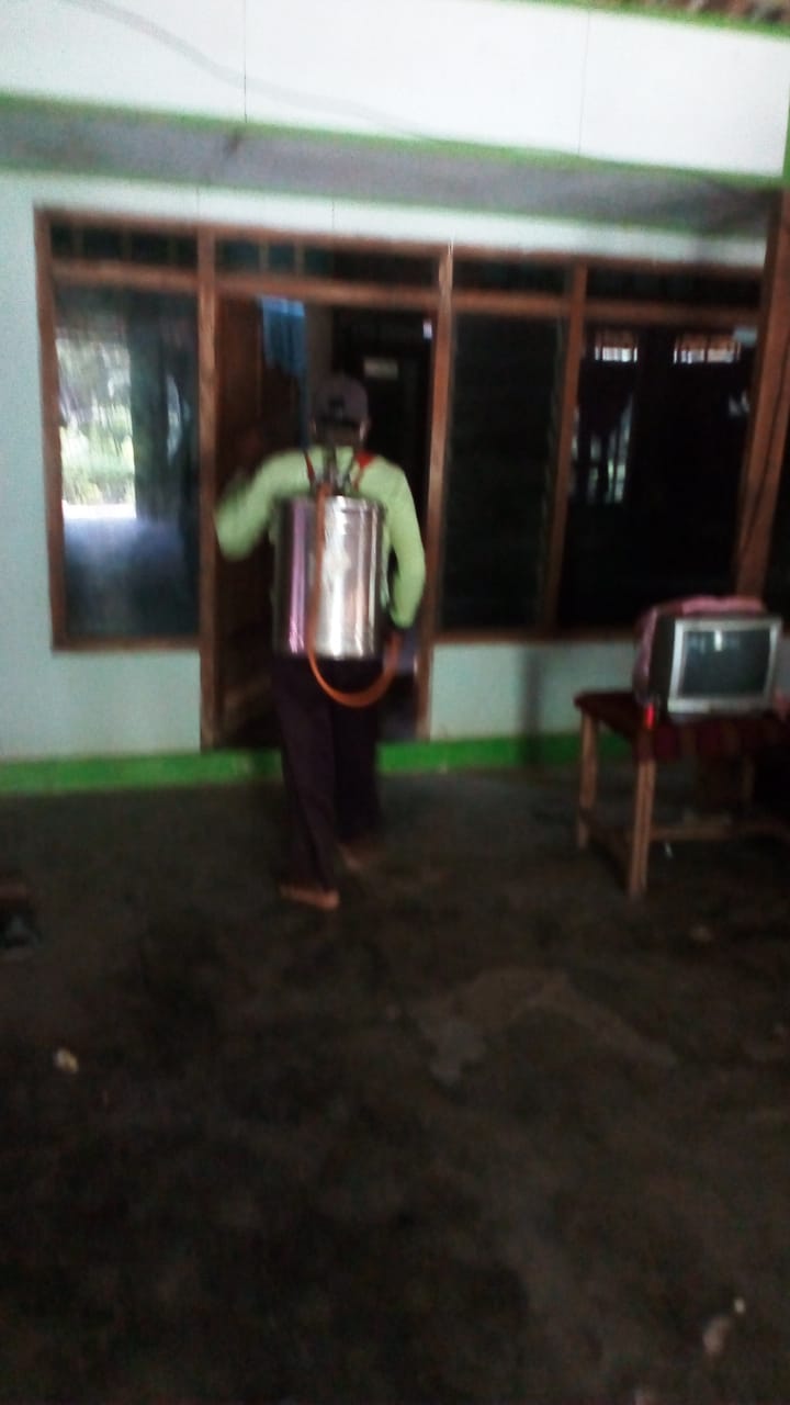 LAWAN KORONA DI NGASINAN
